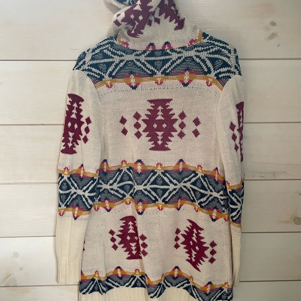 Aztec oversized Sweater size Medium 7-9 No Boundaries